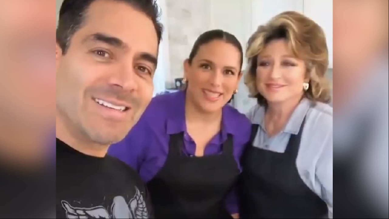 Angélica Vale confunde a Omar Chaparro con Eugenio Derbez y así reaccionó el comediante