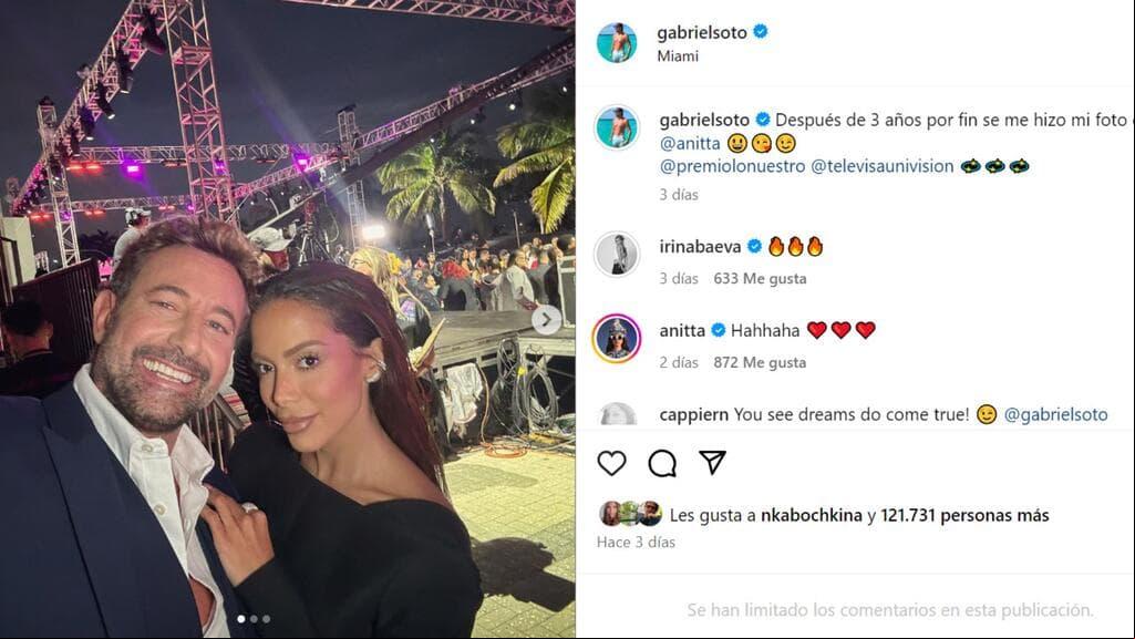 Gabriel Soto se tomó varias fotos con Anitta en la pasada entrega de Premio Lo Nuestro 2024.