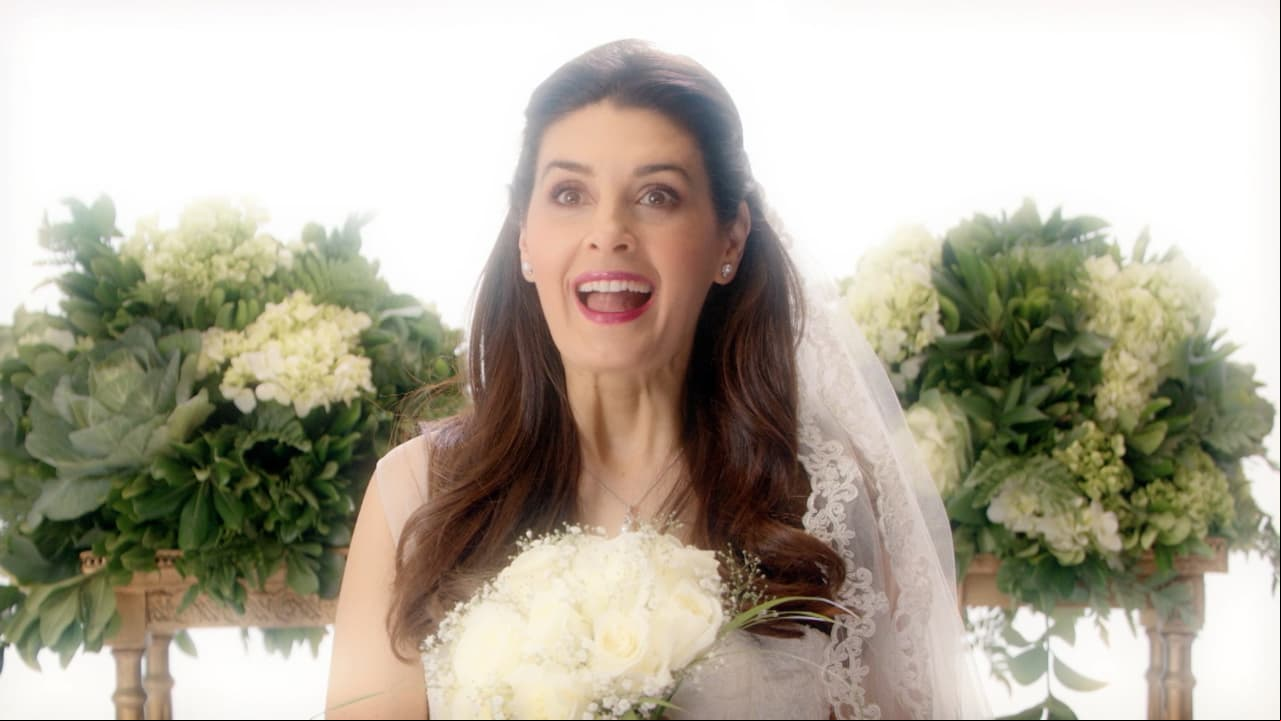 En el capítulo 12 de la temporada 5, incluso se soñó vestida de novia, quizás como un sueño premonitorio. 
<br>En la temporada 2 también la vimos vestida así a punto de casarse con Napoleón, un hombre que la engañó, pues ya estaba casado. 
<br>Cuando éste la deja en el altar, ella le pide a Luis que se case con ella, después de que éste le confiesa su amor, pero Luis iba con su ex novia que según estaba esperando un hijo suyo.