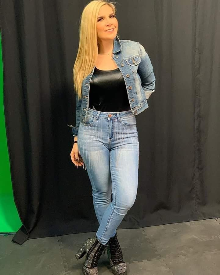 “Conocí la fe, esa fue la pausa que yo hice, para después hacer mejor las cosas en todos los sentidos, que la persona que soy ahora deje algo con todo mundo que me conozca. Mi propósito es dejar algo bueno, porque creo que ya dejé cosas muy negativas, personal y profesionalmente. Quiero que se queden con esta persona que soy y no con el ayer mío”, expresó en ‘Mujeres desde la raíz’.