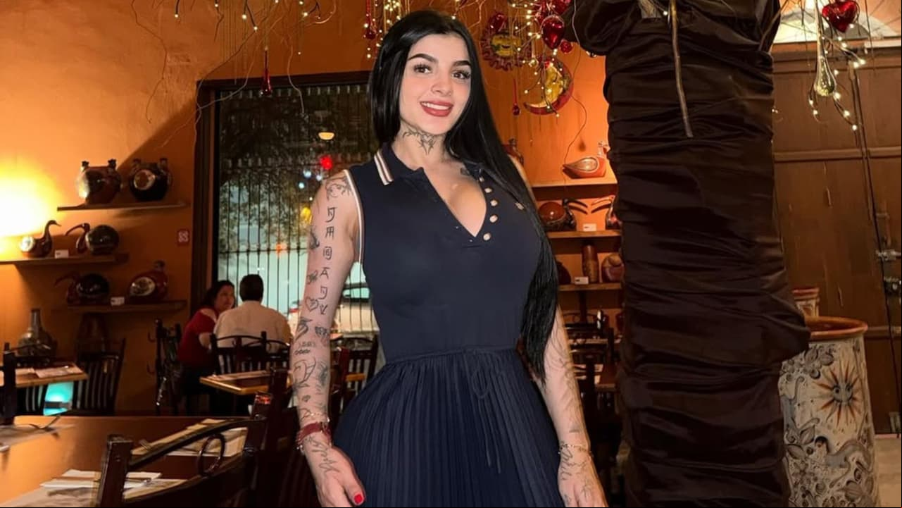 Karely Ruiz impacta al mostrar el rostro de su pequeña hija en tierna foto familiar