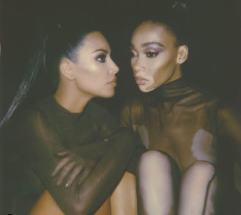 En septiembre pasado salió a la venta la colección de maquillaje que ideó junto a Kim Kardashian para la colección KKW X WINNIE, la cual incluyó sombras, iluminadores y labiales en tonos matte y metálicos.