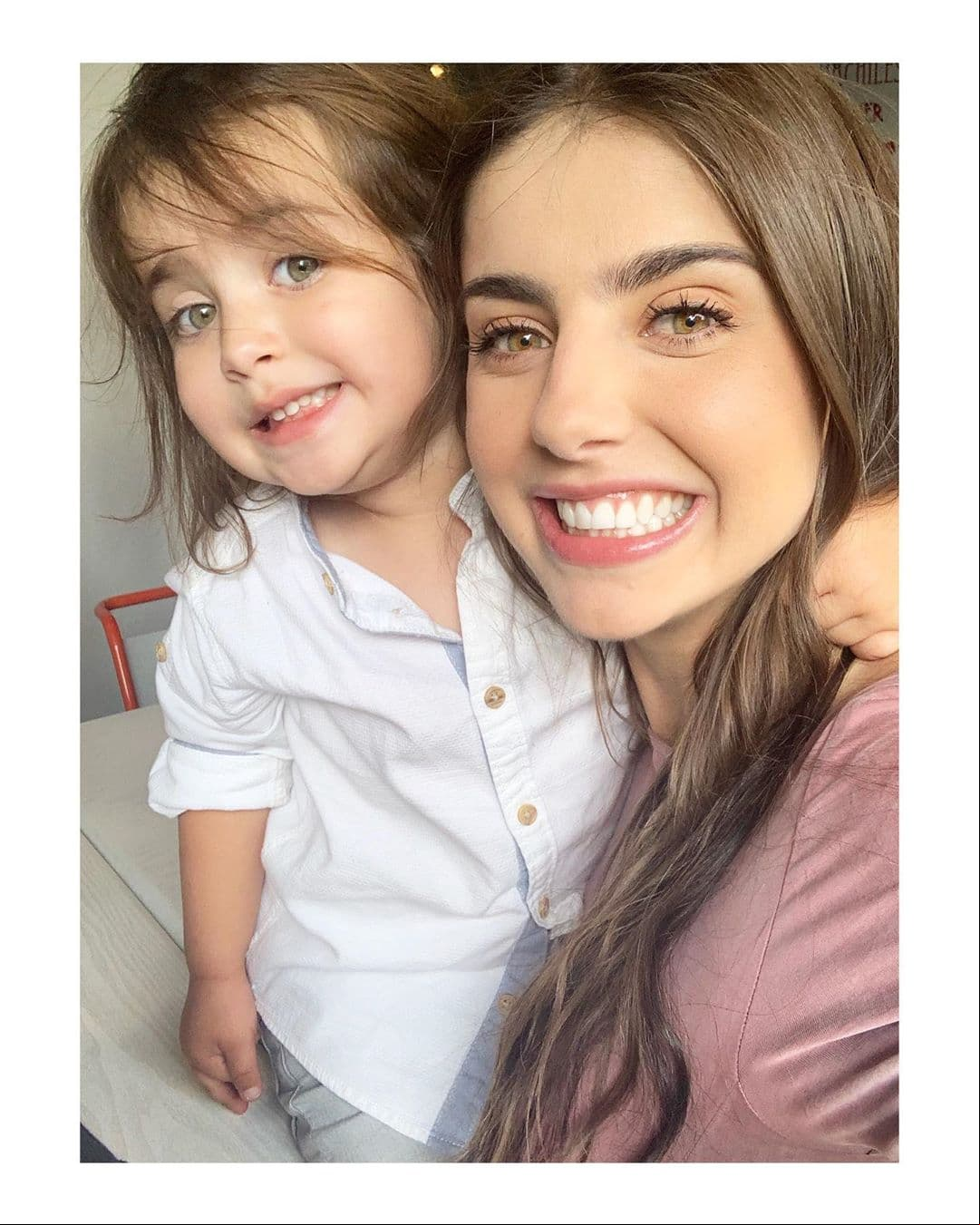 Michelle Renaud ha sido señalada por permitir que su hijo Marcelo tenga el cabello largo.