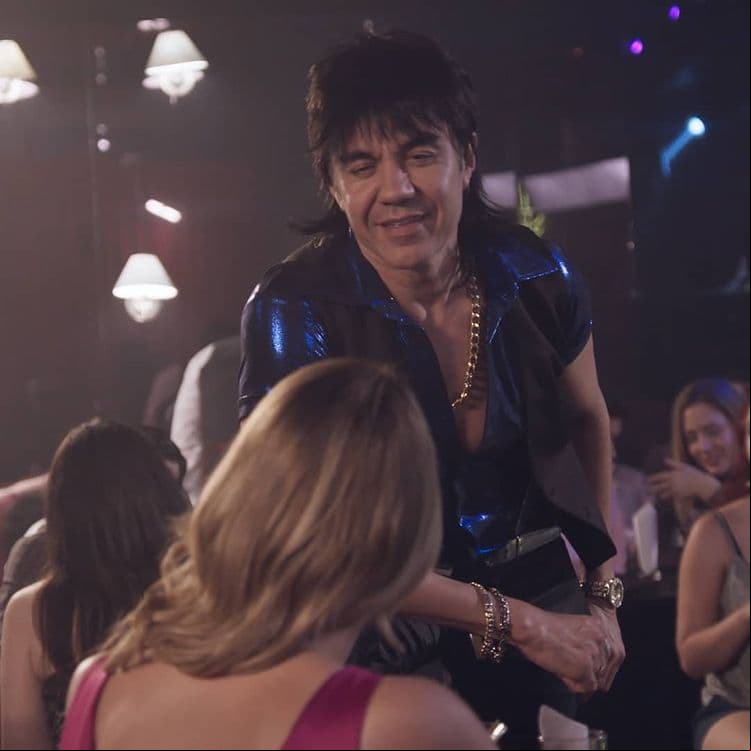 En entrevista exclusiva para Las Estrellas, el actor compartió cómo fue que nació este personaje que rompe corazones: “tiene una gran facilidad para las mujeres, tiene un gran verbo, esa seguridad que tiene porque el cuate se siente guapo”.