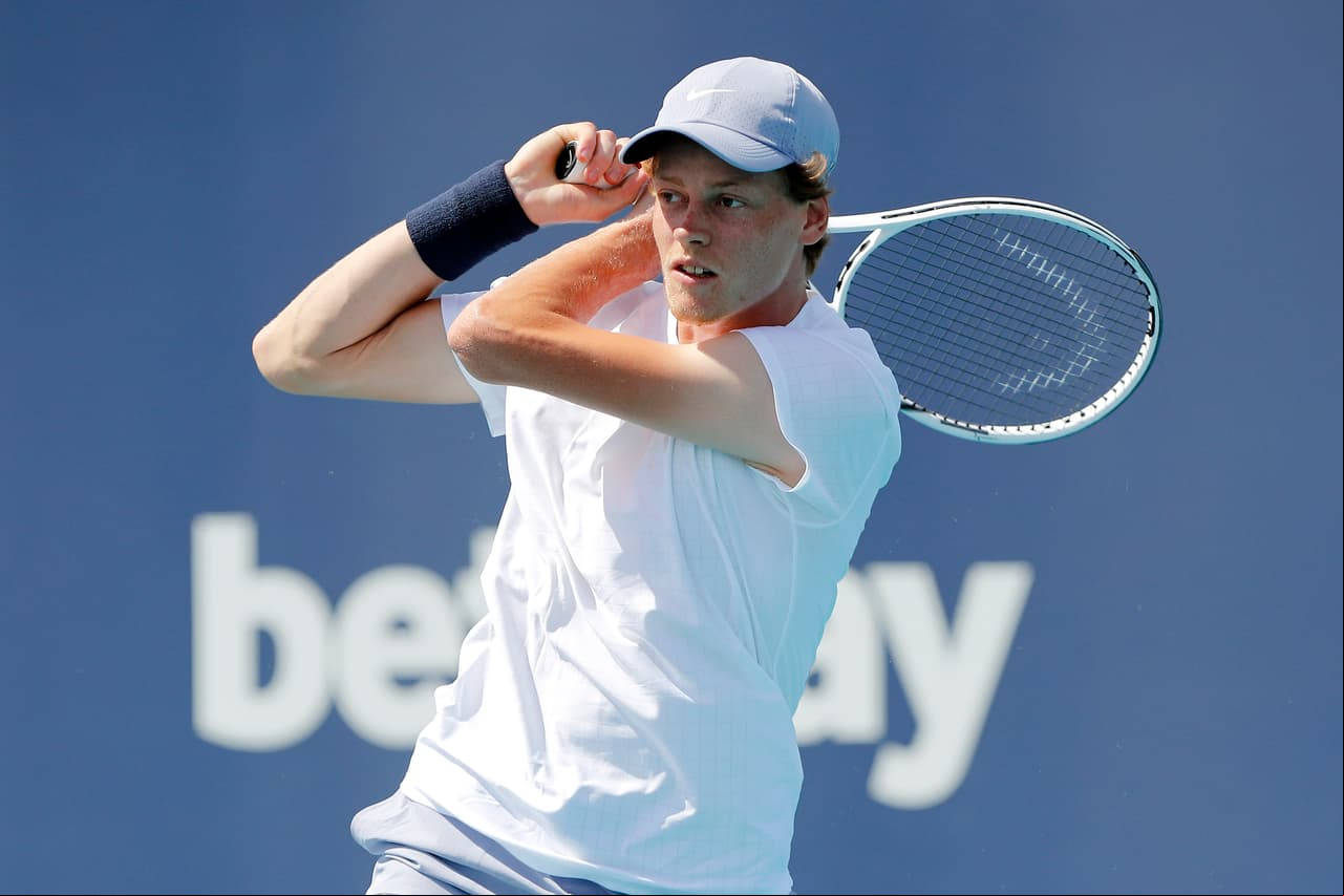 El italiano Jannik Sinner avanzó a la final del Miami Open