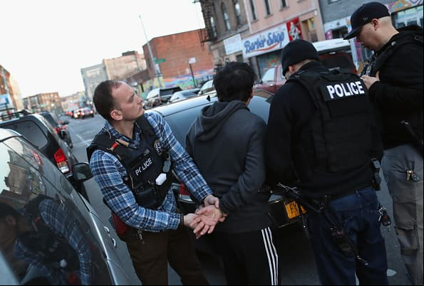 Casi $90,000 millones para detenciones y deportaciones: 4 puntos del paquete migratorio de Trump