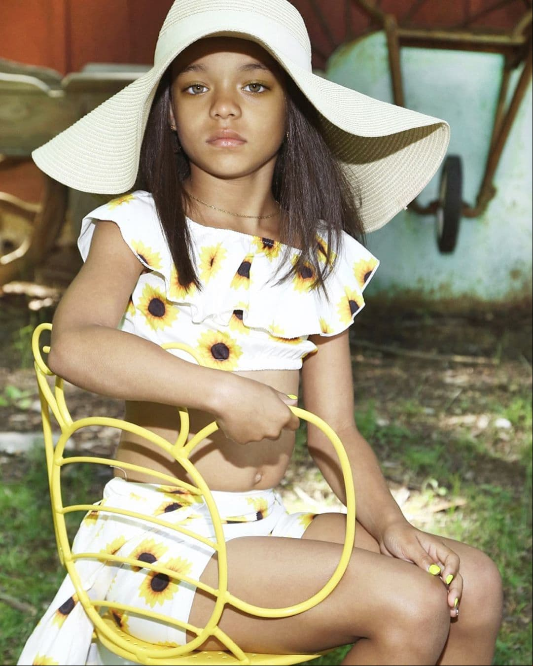 Rihanna quedó impactada al encontrar a una pequeña niña que es idéntica a ella.
