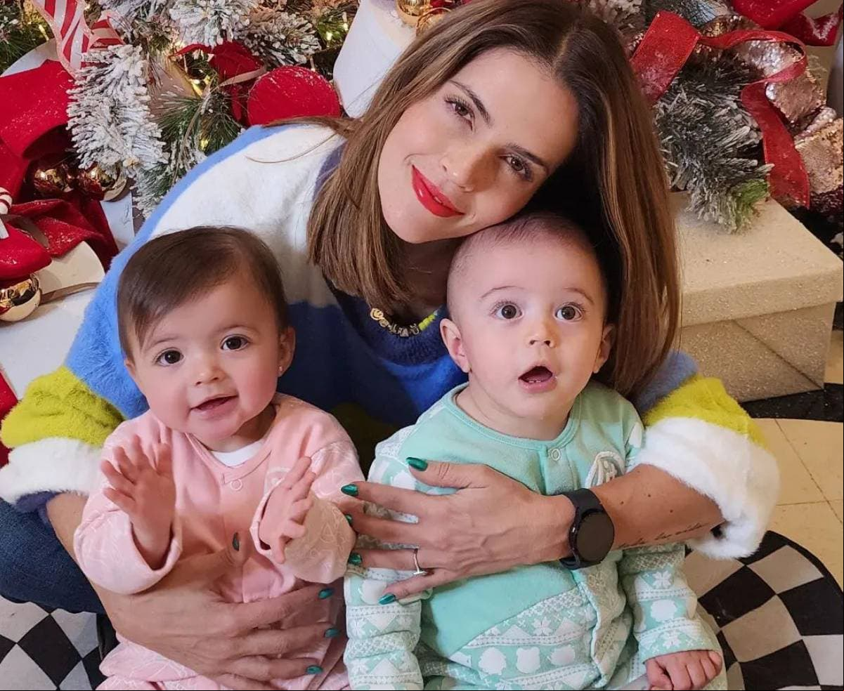 Claudia Álvarez y las nuevas fotos de sus mellizos, ¿a quién se parecen?