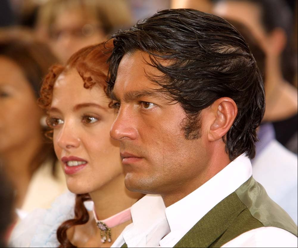En el 2003 fue parte de una de las parejas más queridas del público al protagonizar al lado de Adela Noriega la telenovela 'Amor real'.