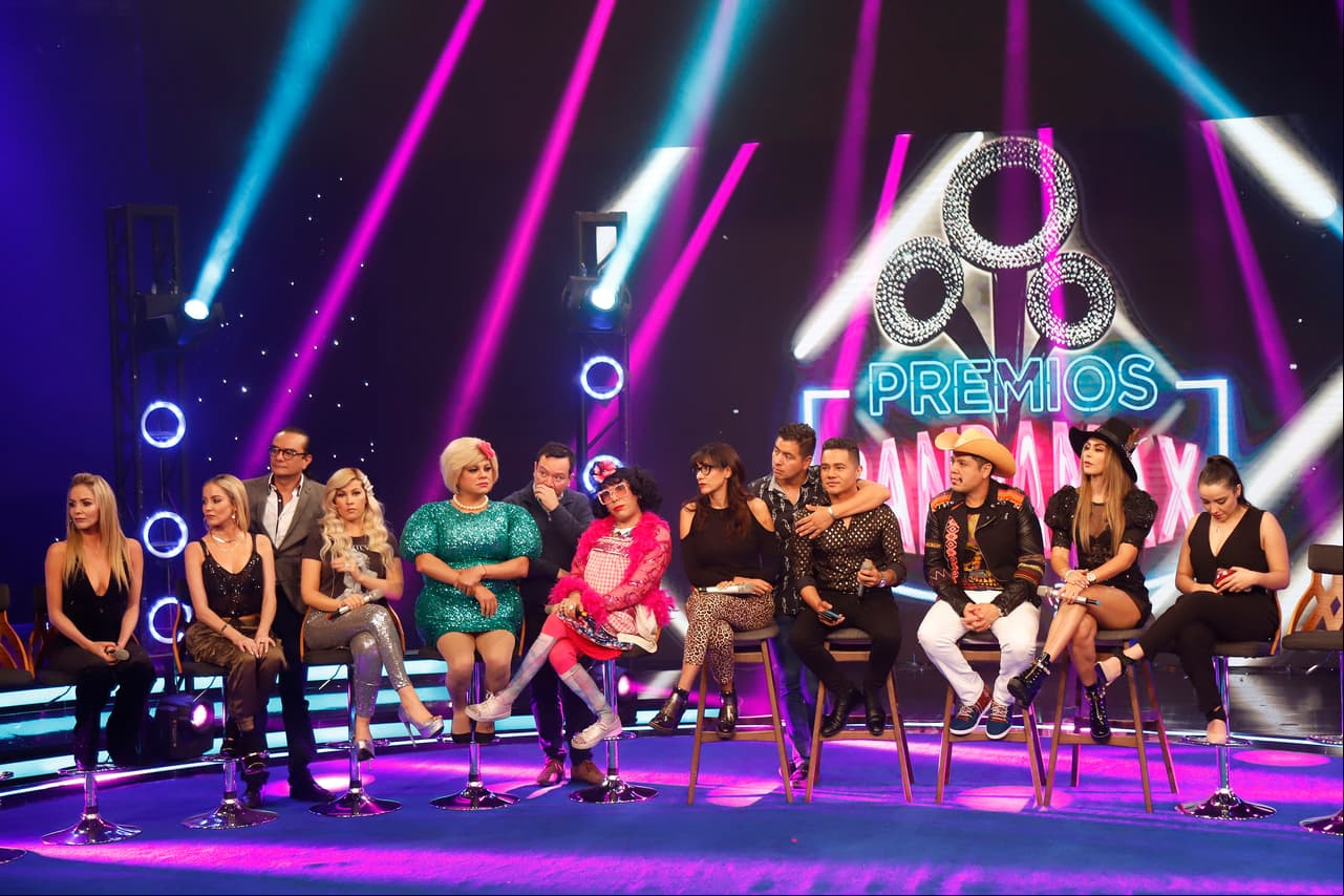 Todos los conductores, presentadores y productores de Bandamax también estuvieron presentes.