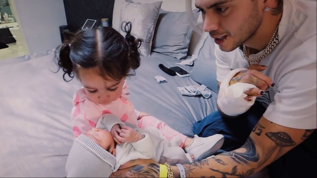 Así reaccionó Kima, hija de Kimberly Loaiza y JD Pantoja, al conocer a su hermanito: "Me dio miedo"