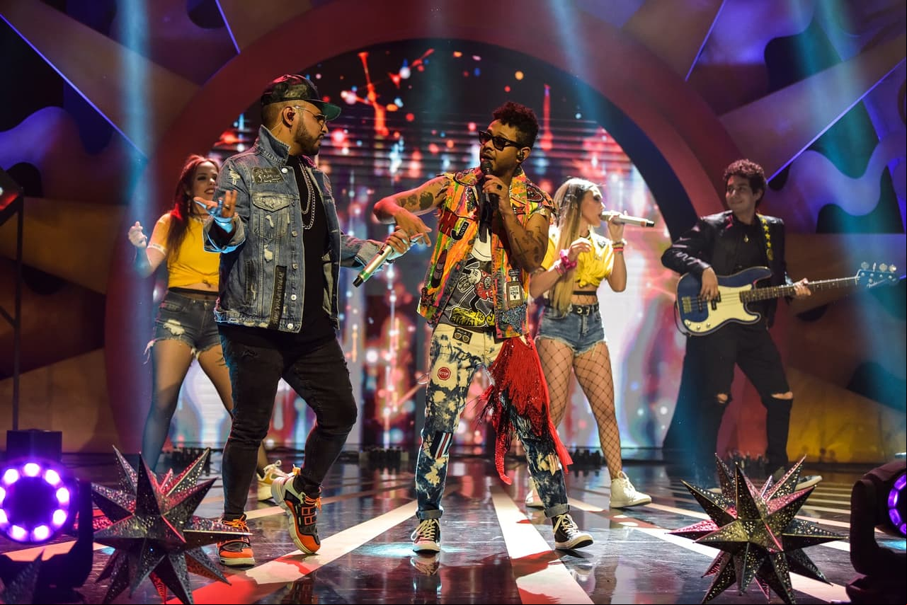 La noche concluyó con la actuación de Kalimba, quien interpretó su más recientes éxitos: ‘Latin Party’ y ‘Una Canción Así’.