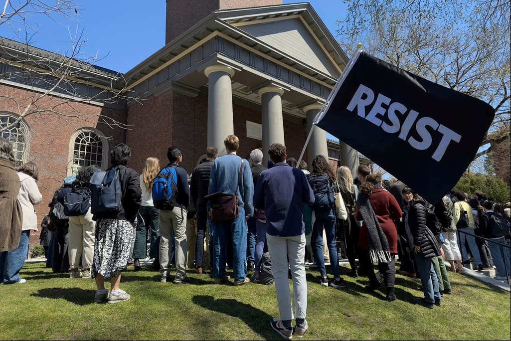 El símbolo en el que Trump quiere convertir a Harvard