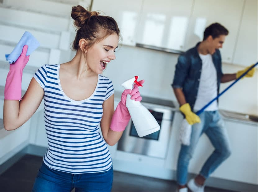 Cáncer. Si tu pareja tiene disposición para compartir contigo las rutinas diarias, como las tareas del hogar, te hará sentir amada.