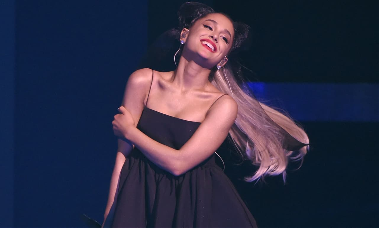 Tras muerte de su ex, ¿Ariana Grande cambia de nombre y lanza disco?
