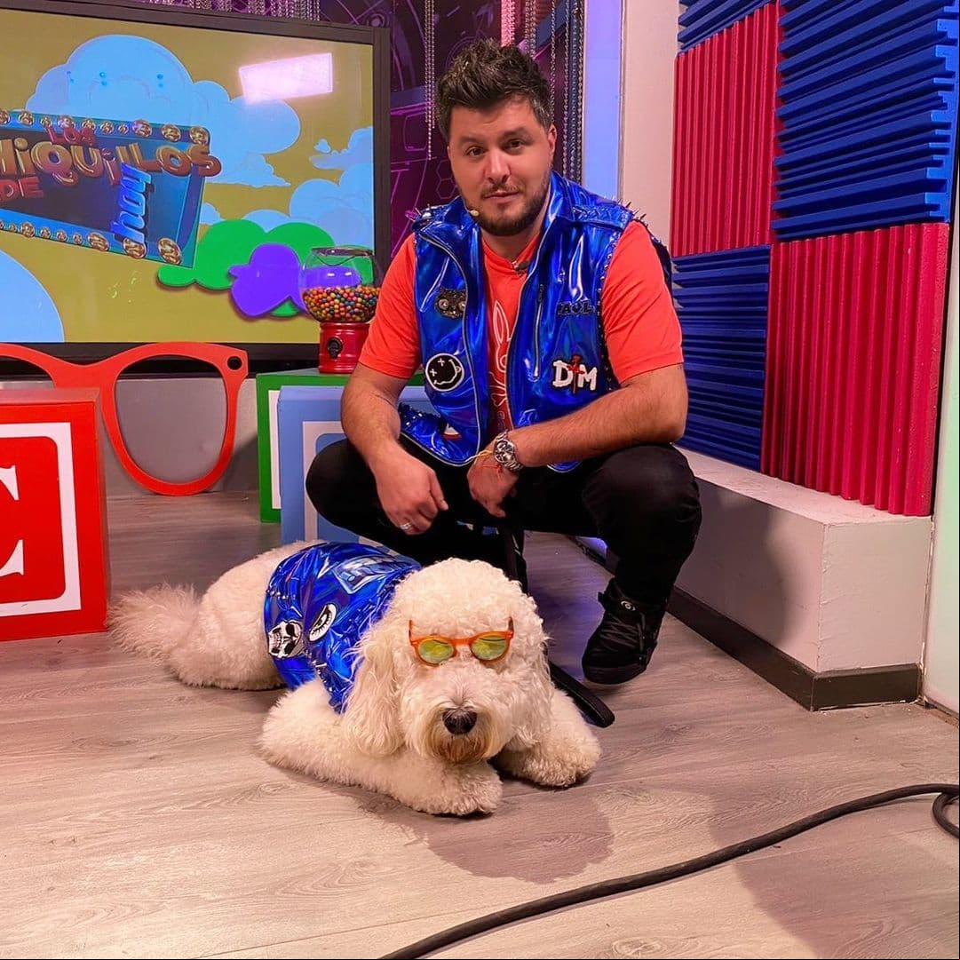 Paul Stanley presenta a la mascota oficial de su equipo en Los Chiquillos de Hoy