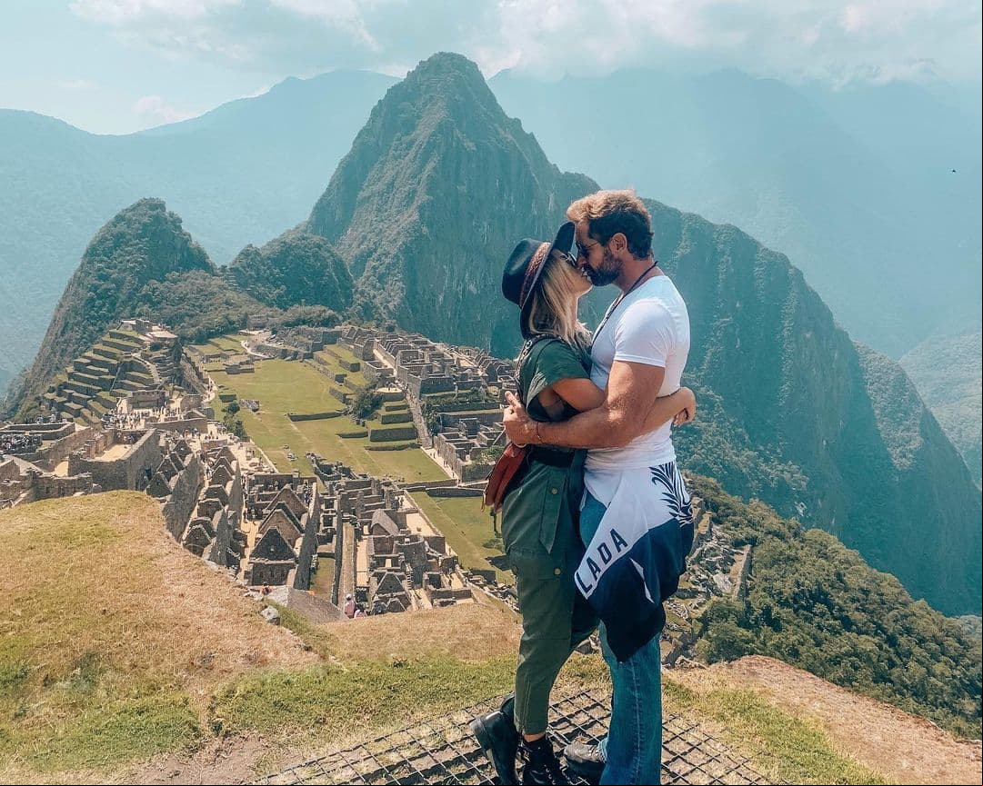 Posteriormente, la actriz estrenó un tatuaje similar al del galán mexicano y publicó su primera fotografía junto a él.