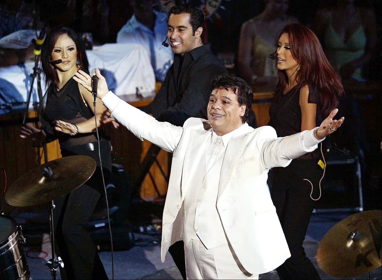 'Juan Gabriel fingió su muerte', la leyenda urbana que surgió tras su partida