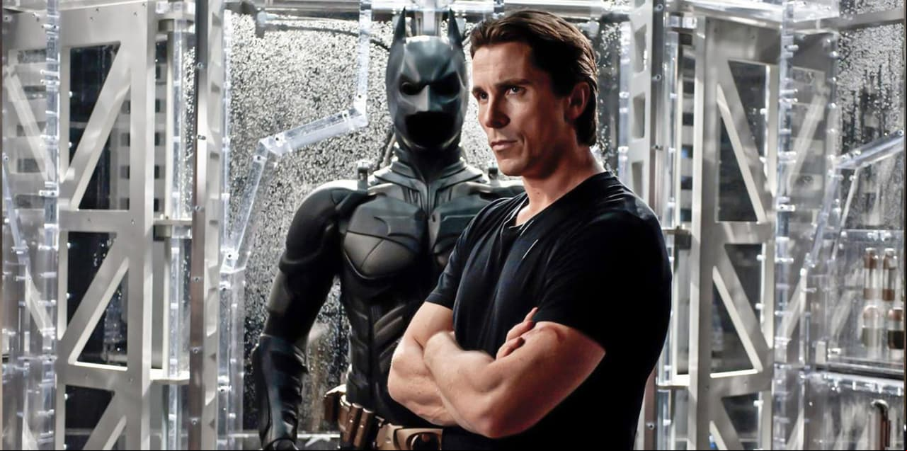 Bale afirmó que se peleaba más con el traje que con sus enemigos en las secuencias de acción (FOTO: Warner Bros. Pictures)