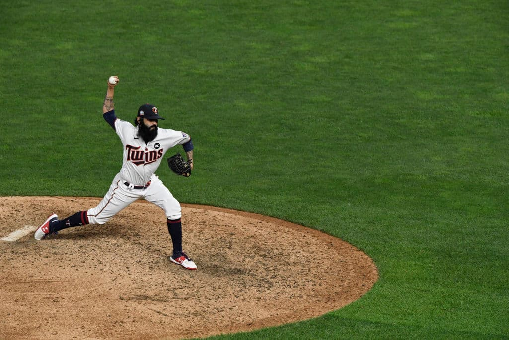 Sergio Romo carga con la derrota de Twins ante Astros