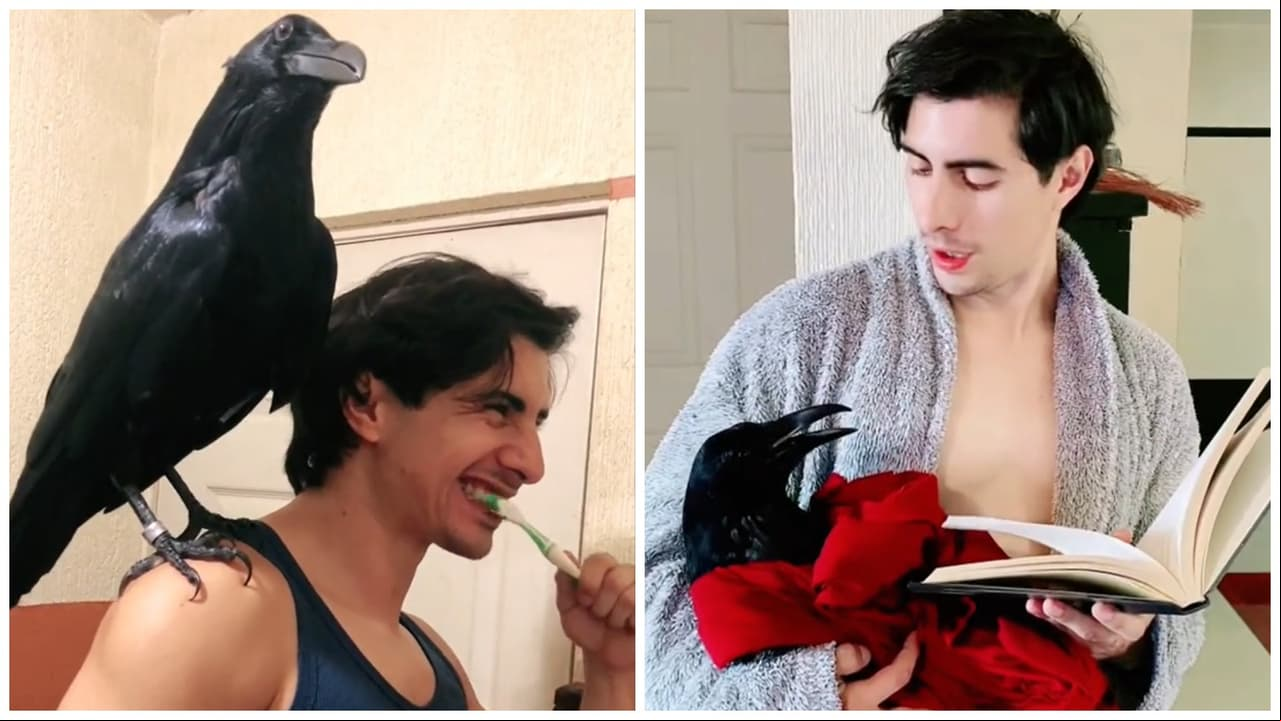 Joven presume su inusual mascota.