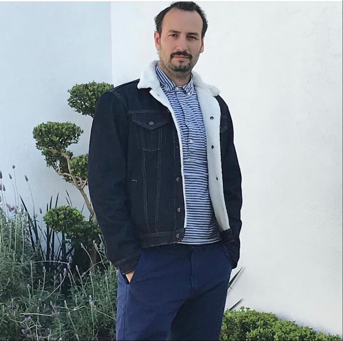 Al igual que José María, Juanchi está dedicado a la industria de la moda en México, ya que es el creador de 'Compra Moda Nacional'.