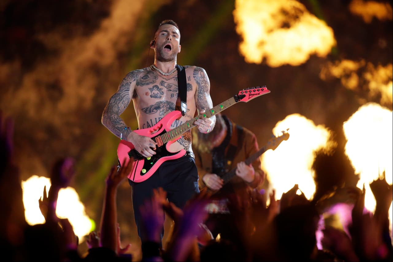 Maroon 5 compartió el escenario con los cantantes Travis Scott y Big Boi
