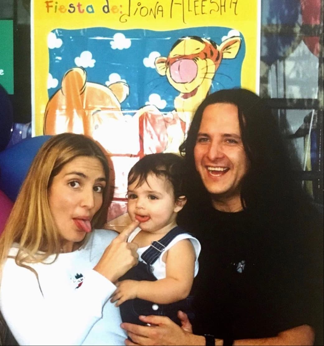 La familia Palomo Ricco está de fiesta. Y es que, el pasado lunes 12 de octubre, Fiona, la primogénita del actor Eduardo Palomo y de su esposa, la también actriz Carina Ricco, cumplió 22 años. A continuación, te mostramos cómo ha crecido.