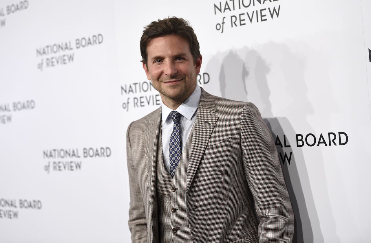 El nominado al Oscar Bradley Cooper luchó con su adicción al alcohol y los analgésicos, por lo que está sobrio desde que tiene 29 años.