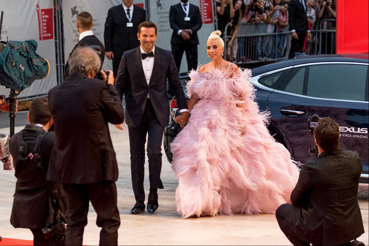 Gaga grabó un álbum completo para la película