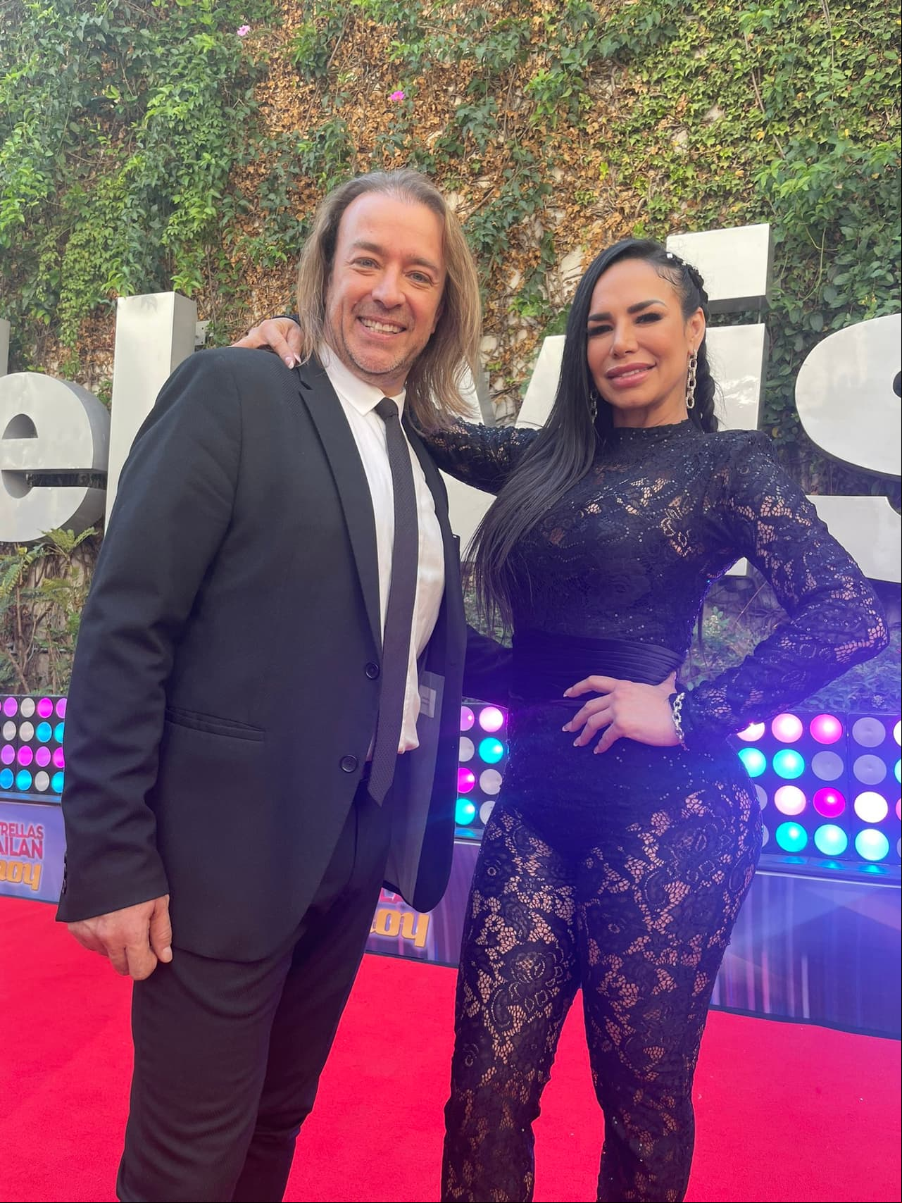 Lis Vega y Raúl Magaña. La pareja se colocó como la favorita de la temporada y sus compañeros itieron que se sienten nerviosos por el gran nivel que tienen.