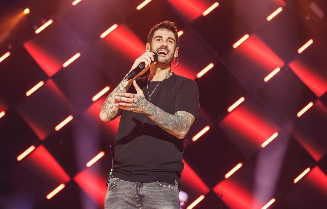 Conoce a Melendi, el coach español de La Voz Kids