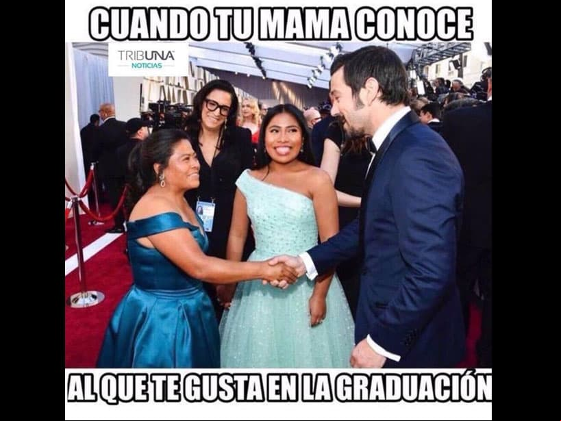 La madre de Yalitza Aparicio conoció a Diego Luna en la alfombra roja.