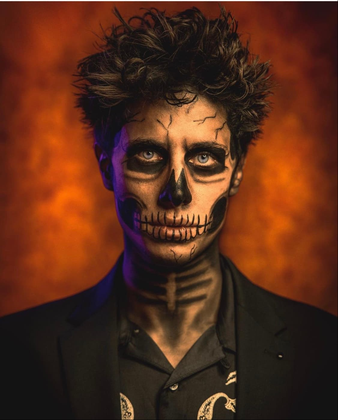 Ante el lente del fotógrafo Chris Esqueda, Juanpa Zurita modeló vestido de un serio Catrín. El influencer de 24 años recibió cientos de halagos en su cuenta de Instagram por elegir a un personaje mexicano.
