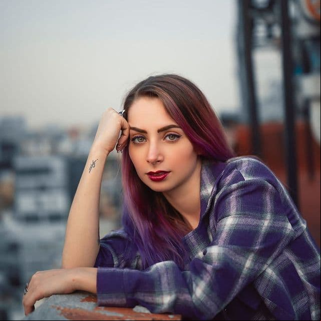 Yoseline Hoffman, mejor conocida como 'Yosstop', permaneció durante cinco meses en el reclusorio acusada de supuesta pornografía infantil. Tras llegar a un acuerdo reparatorio, la polémica youtuber quedó en libertad y, entre los puntos del acuerdo, se cuenta un pago económico y una disculpa pública a Ainara Suárez.