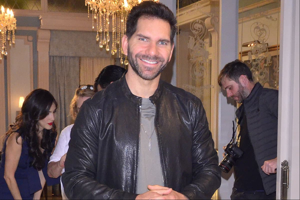 Arap Bethke aparecerá como “Facundo Nava”, personal de seguridad del presidente.