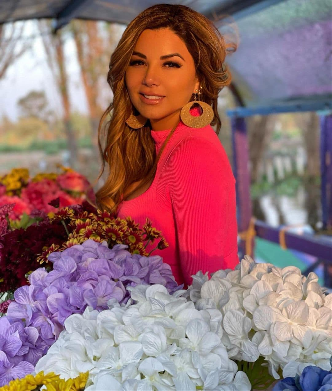 Aleida Núñez demuestra por qué el amarillo es el mejor aliado