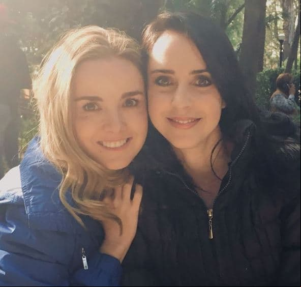 Marisol Mijares compartió en Instagram: "El tiempo pasa, pero el amor cuando es honesto, no! 24 años después juntas de nuevo, las 3 amigas, las 3 madres, las 3 mamis del parque en @segunbibi #TodosSomosBibi"