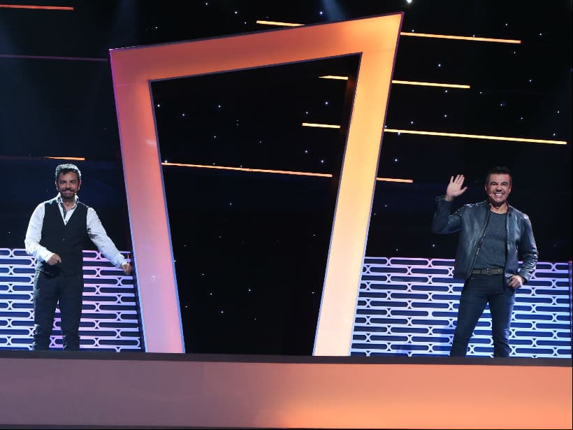 Eugenio Derbez derrotó a Adrián Uribe convenciendo a Vanessa de elegir sus regalos y Adrián tuvo que ser lanzado al vacío