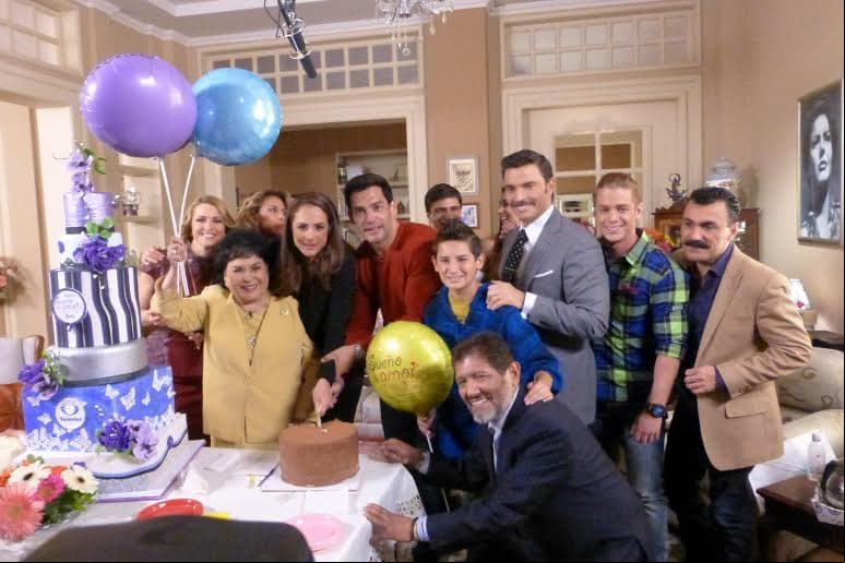 ¡Betty Monroe celebra su cumple en el foro de Sueño de amor!