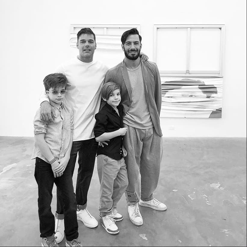 La familia de Ricky Martin está integrada por sus cuatro hijos: Matteo, Valentino, Lucía y Renn.