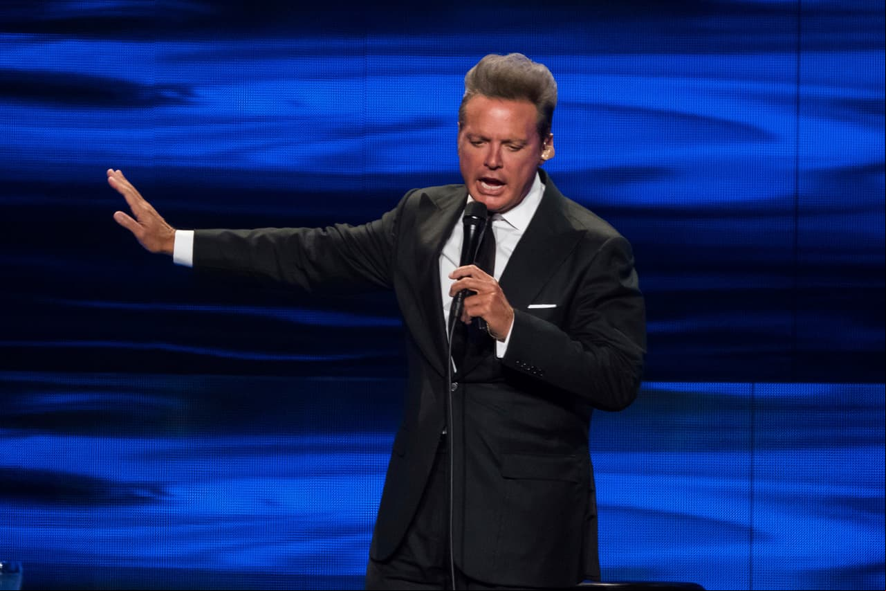 Mhoni Vidente desmiente supuesta muerte de Luis Miguel