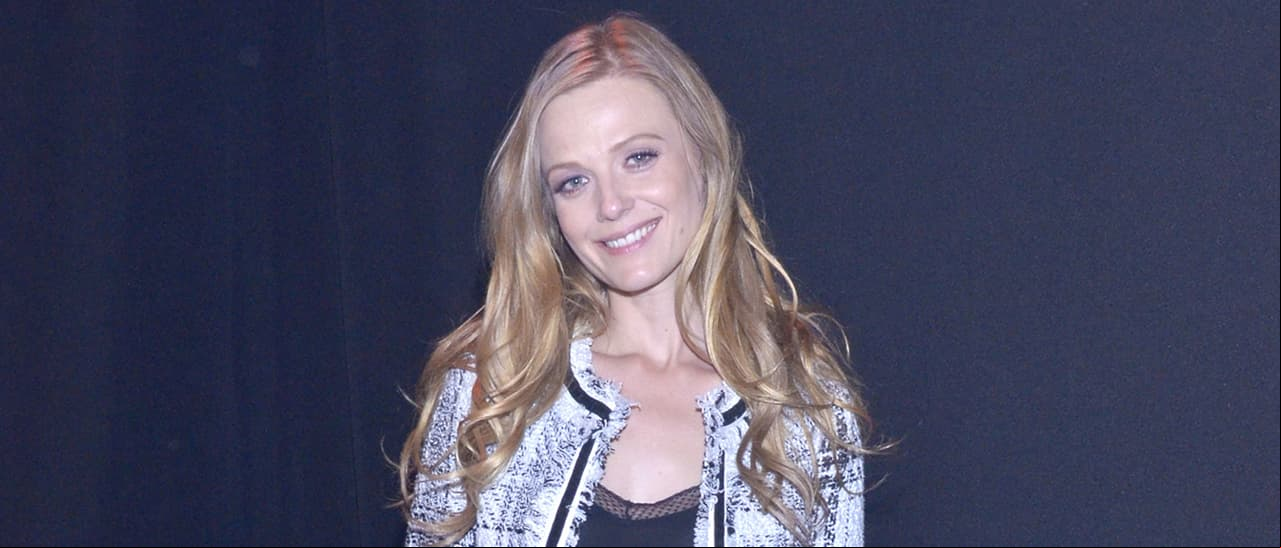 Ana Layevska pasea con su hija… ¡sin una gota de maquillaje!