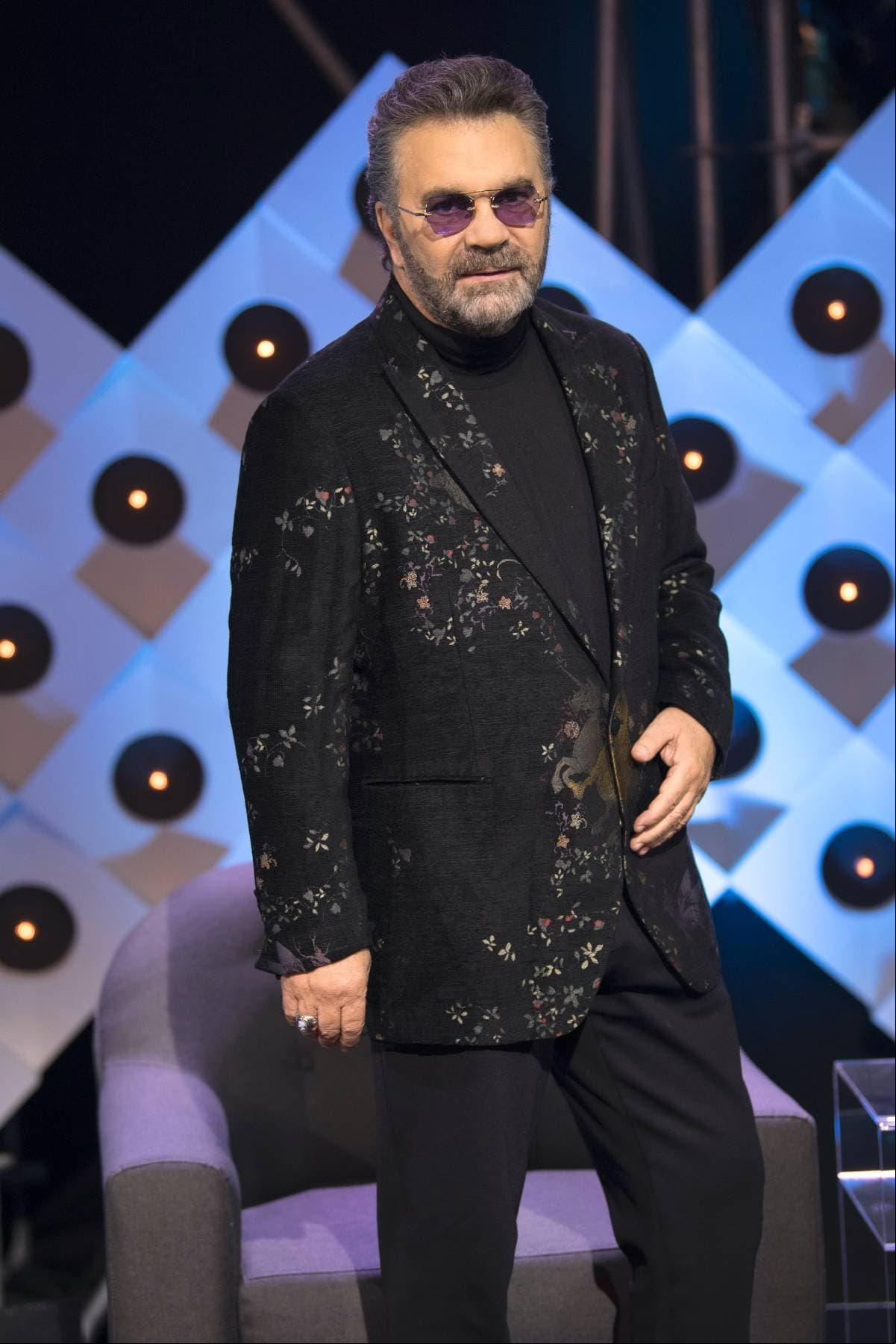 Manuel Mijares posa por primera vez junto a su novia