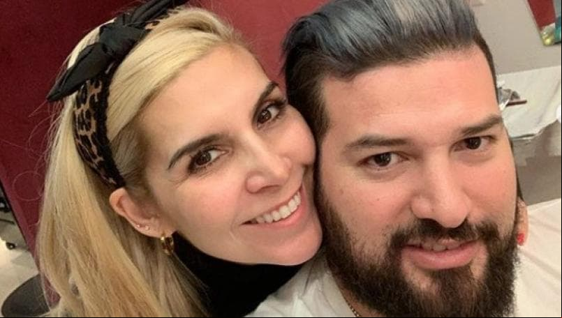 Karla Panini y Américo Garza se hacen tres tatuajes idénticos