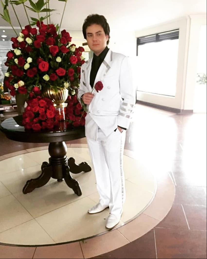 Tras la muerte del cantante, Manuel José utilizó sus redes sociales para decirle adiós al cantante, desatando nuevamente una ola de especulaciones sobre su supuesto parentesco y el tema de la supuesta paternidad recobró relevancia en los medios de comunicación.