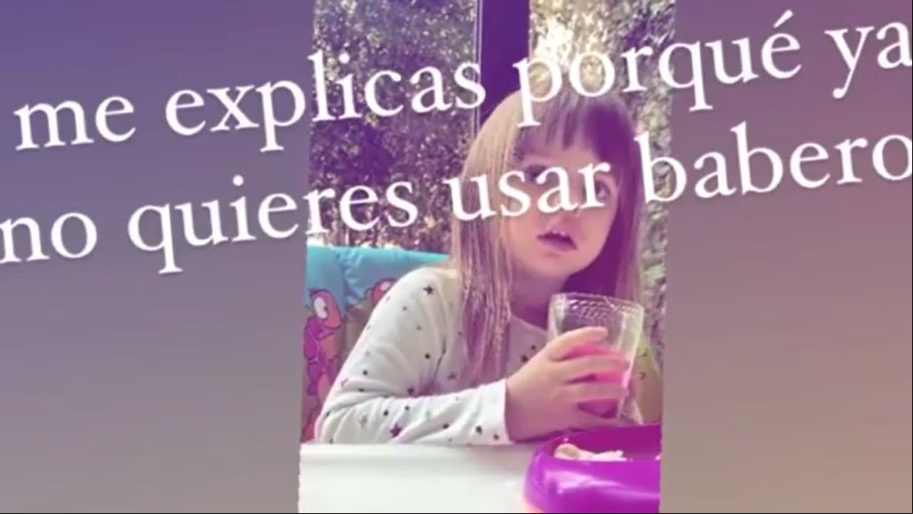 “Me explicas por qué ya no quieres usar babero”, se escucha decir a la actriz, quien de inmediato recibió una peculiar respuesta de Kailani: “Es que ya soy una niña grande, ya no uso babero”.