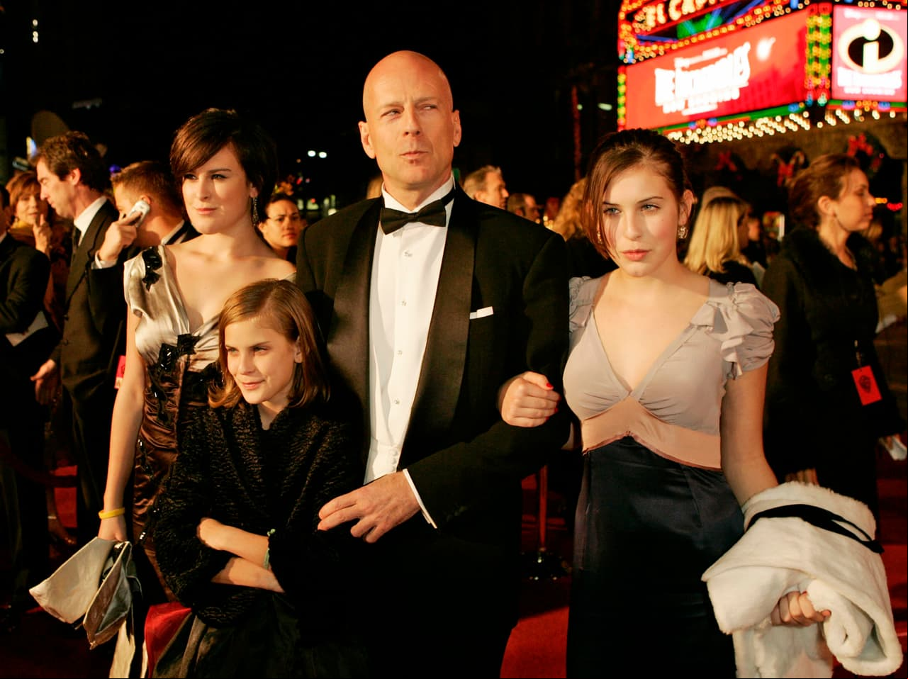 Hermanas famosas por ser hijas de Bruce Willis y Demi Moore. Fueron muy conocidas por tener una vida llena de excesos, lujos y adicciones.