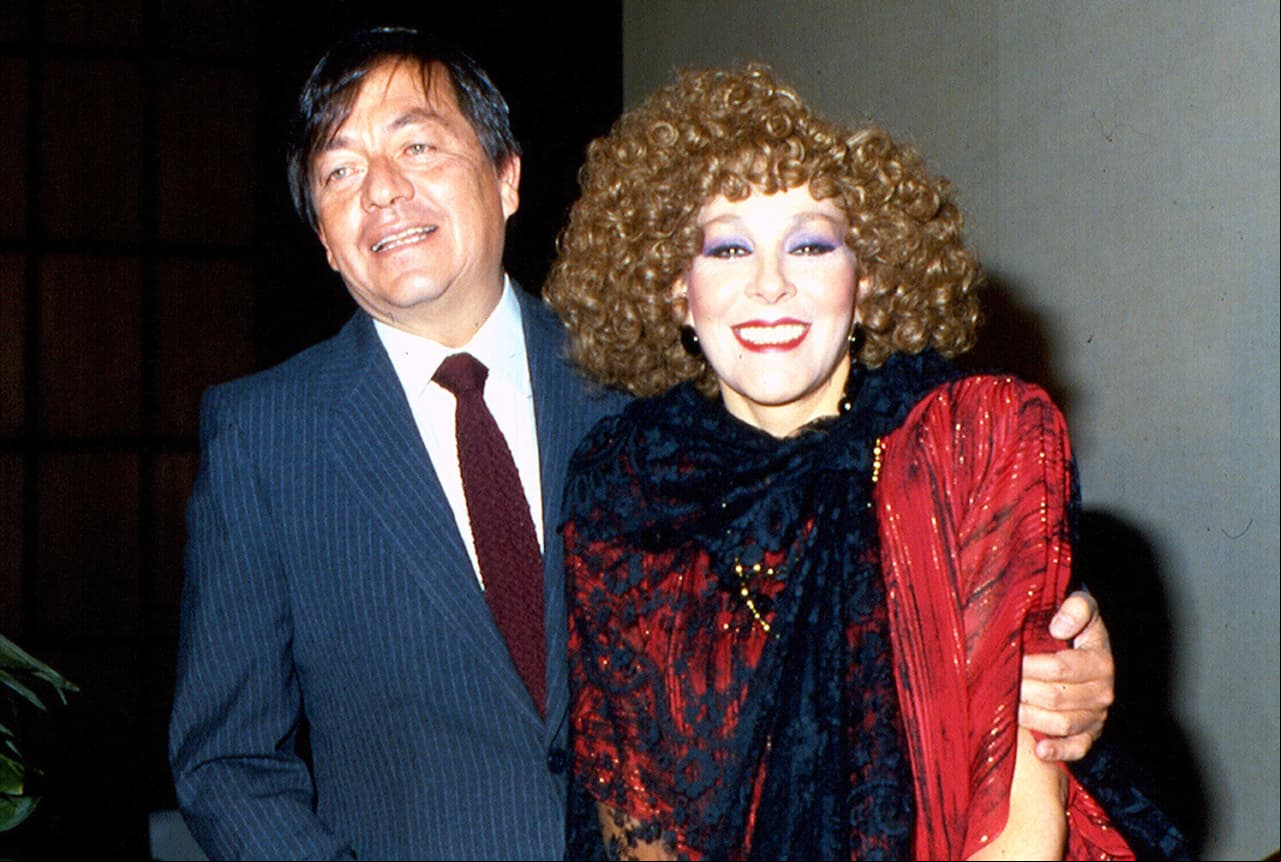 Silvia Pinal y Tulio Hernández. La primera actriz estuvo casada con el exgobernador de Tlaxcala durante 1982 y 1995, convirtiéndose en el cuarto matrimonio de la intérprete.