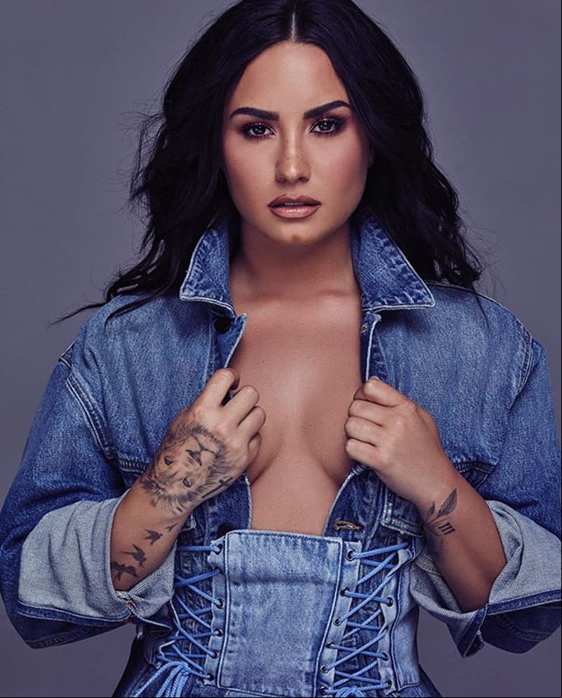 Demi comparte sus secretos para ligar